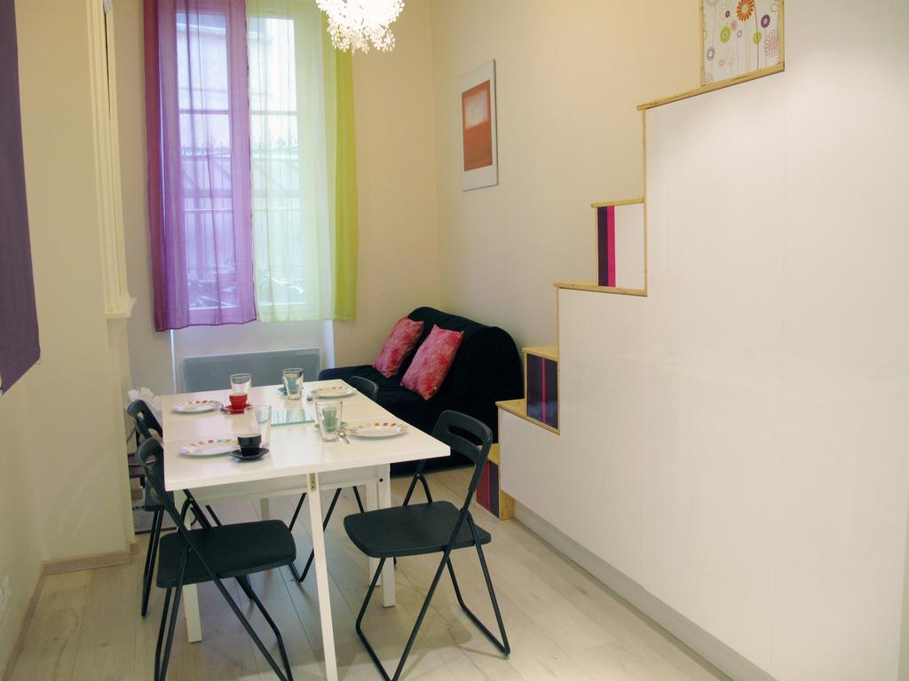 Appartement Studio Canal Saint Martin Parijs